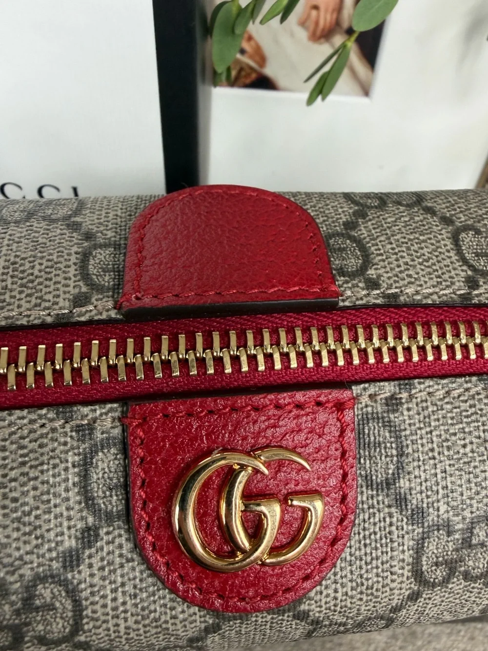 SOLD 🩷NWT GUCCI Supreme Small Cosmetic Pouch - Picture 3 of 7